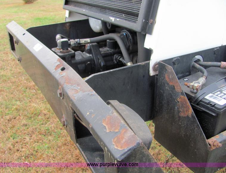 image for item 6646 Willmar 745 self propelled applicator