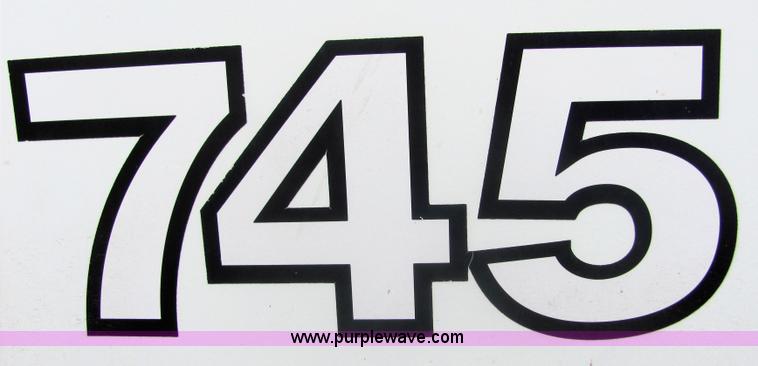 image for item 6646 Willmar 745 self propelled applicator