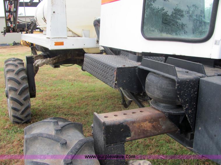 image for item 6646 Willmar 745 self propelled applicator