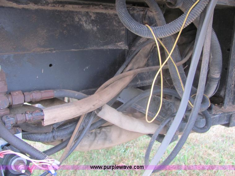 image for item 6646 Willmar 745 self propelled applicator