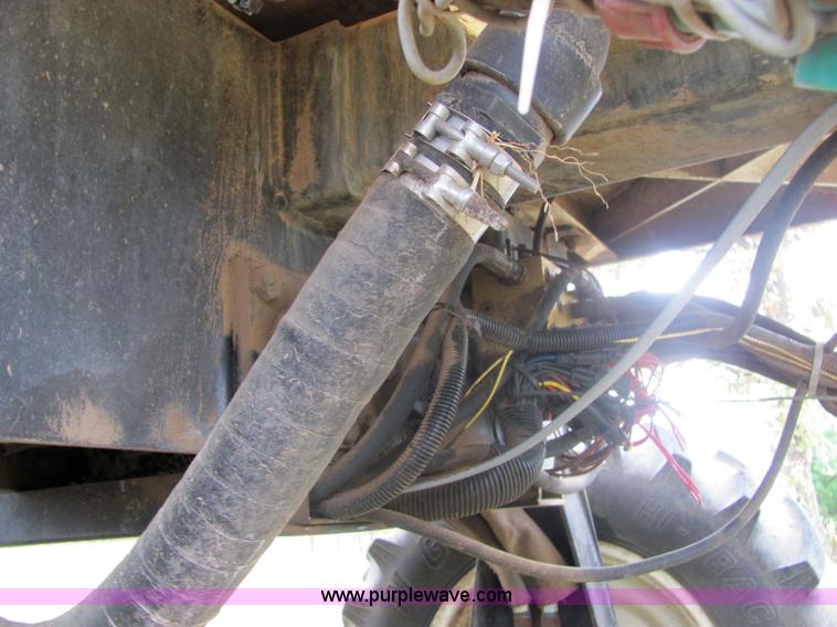 image for item 6646 Willmar 745 self propelled applicator