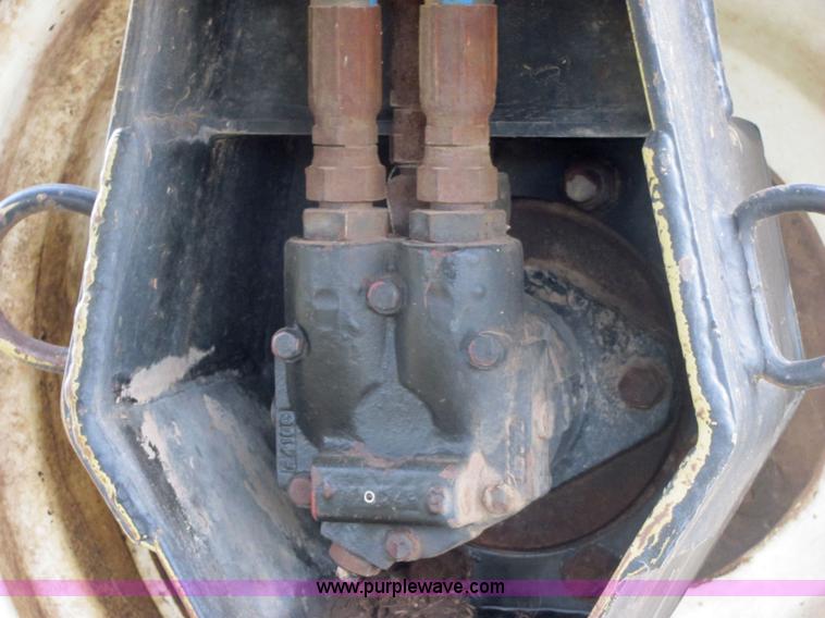 image for item 6646 Willmar 745 self propelled applicator