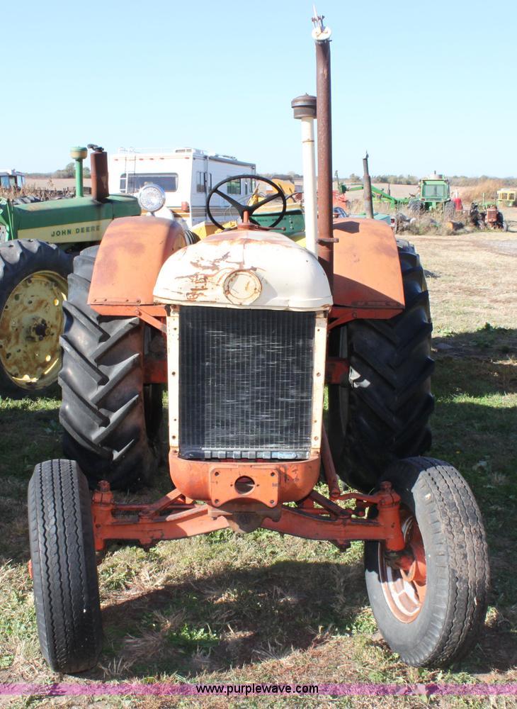 image for item 6679 Case 400 Wheatland tractor