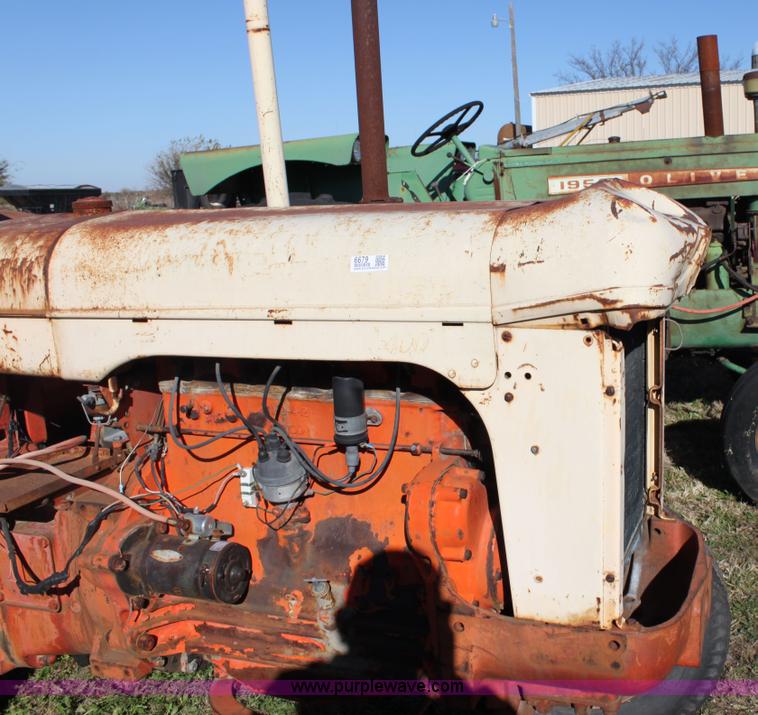 image for item 6679 Case 400 Wheatland tractor