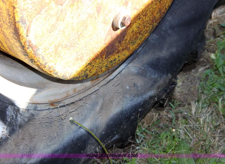 image for item 6679 Case 400 Wheatland tractor