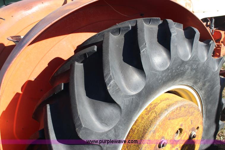 image for item 6679 Case 400 Wheatland tractor