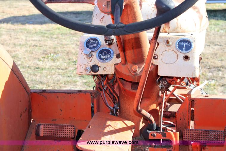 image for item 6679 Case 400 Wheatland tractor