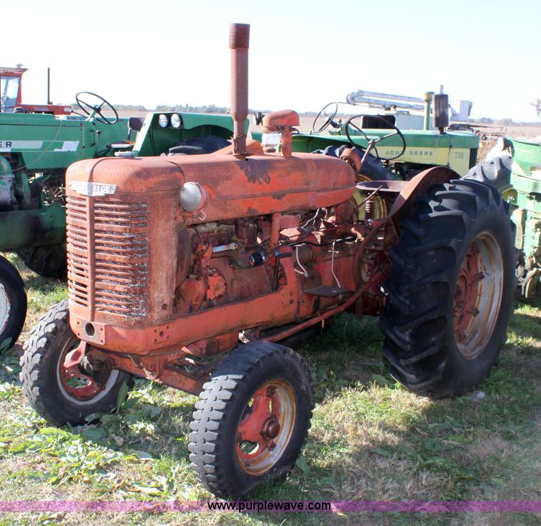 image for item 6680 International W6 tractor