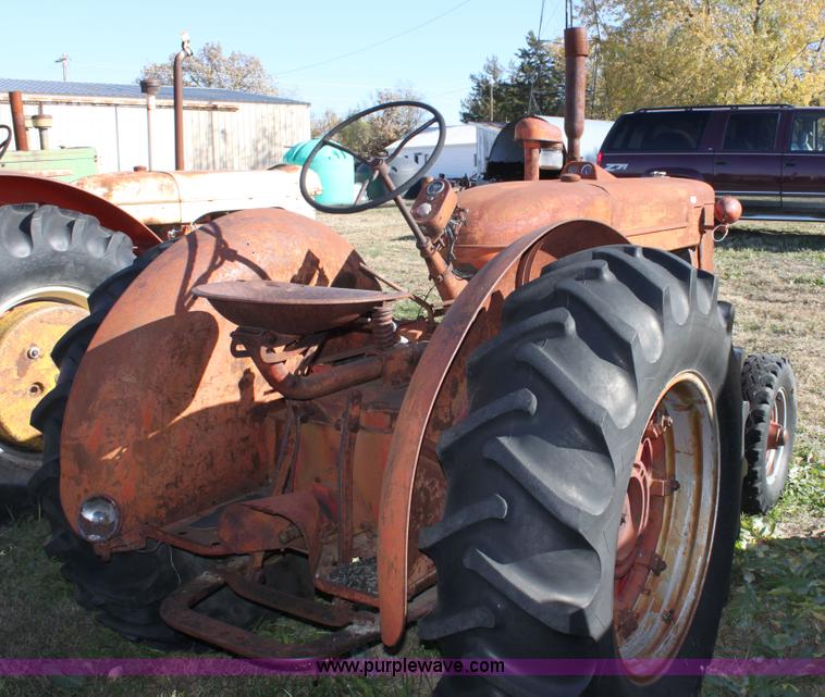 image for item 6680 International W6 tractor