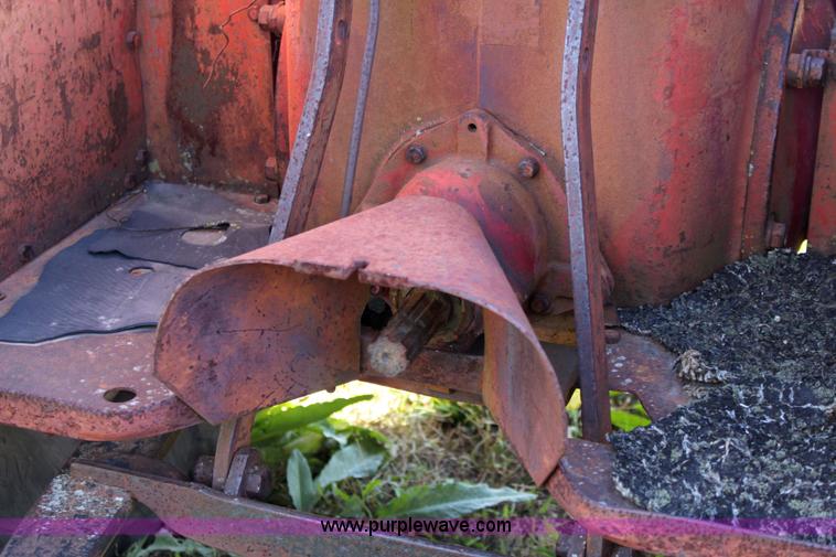 image for item 6680 International W6 tractor