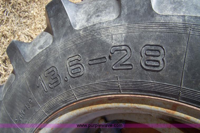 image for item 7310 1972 Massey-Ferguson 150 tractor with loader