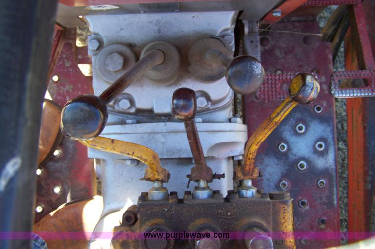 image for item 7310 1972 Massey-Ferguson 150 tractor with loader