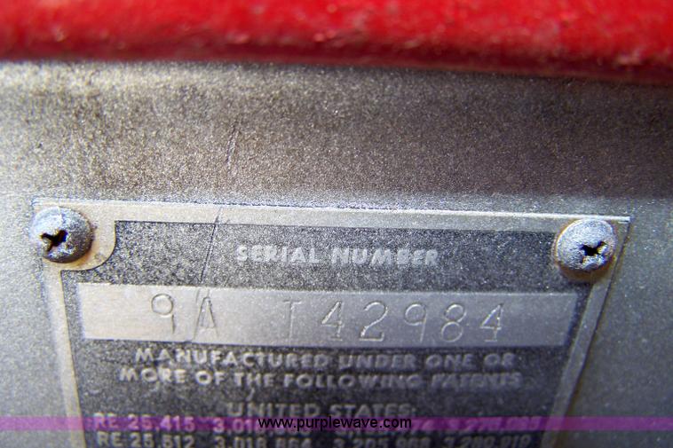 image for item 7310 1972 Massey-Ferguson 150 tractor with loader