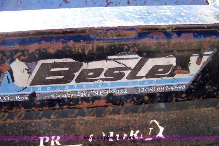 image for item 7314 1988 Ford F250 XLT Lariat pickup truck