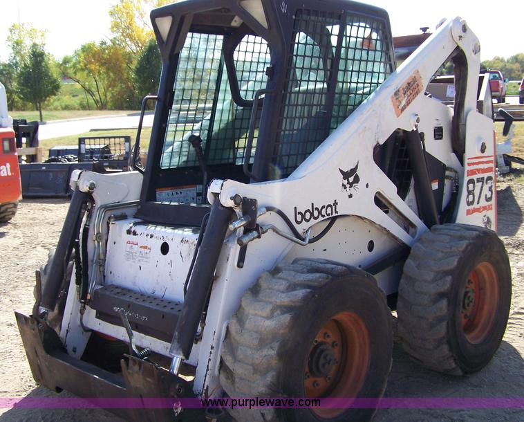 image for item 7458 1999 Bobcat 873 skid steer