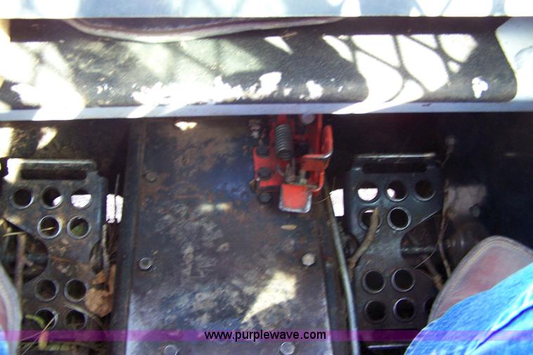 image for item 7458 1999 Bobcat 873 skid steer
