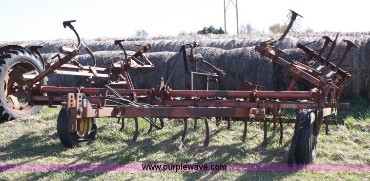 image for item 9686 International 45 field cultivator