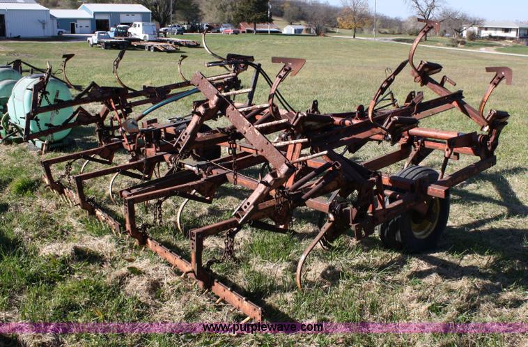 image for item 9686 International 45 field cultivator