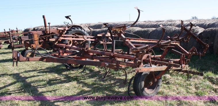 image for item 9686 International 45 field cultivator