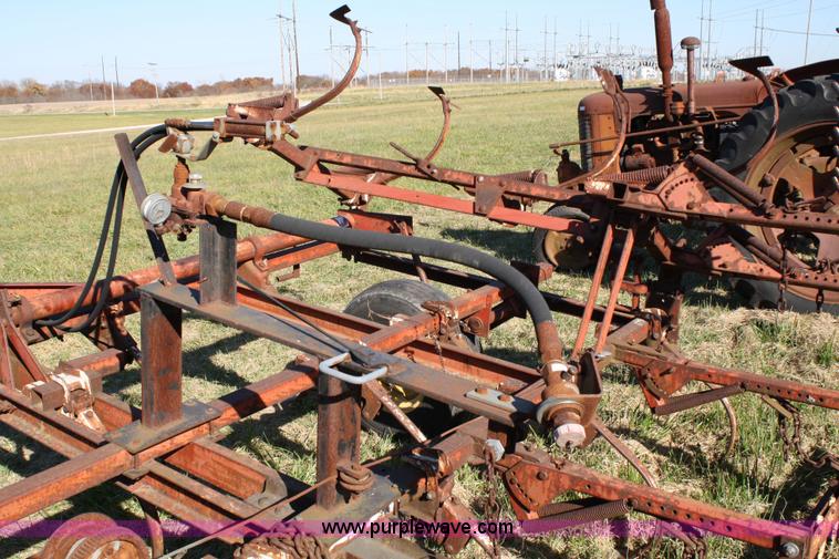 image for item 9686 International 45 field cultivator