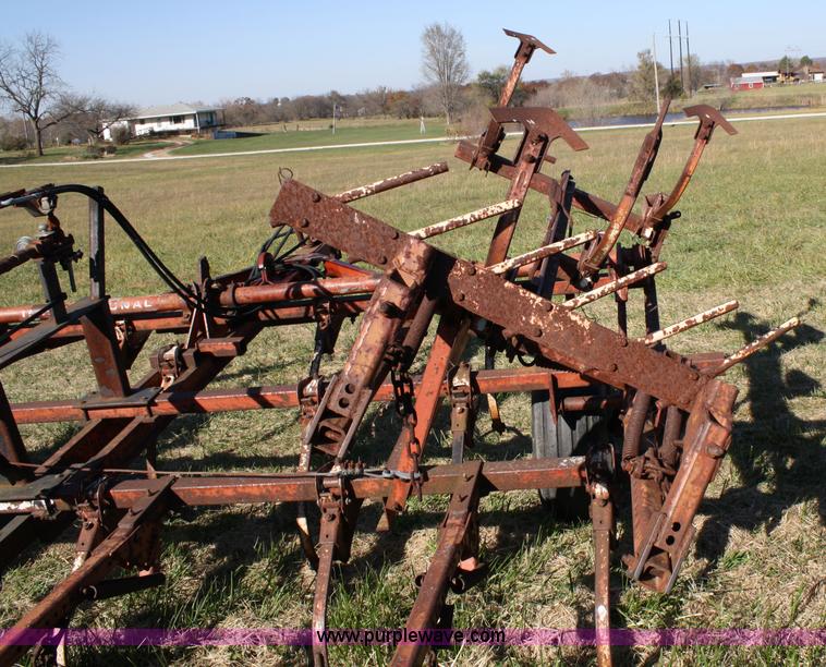 image for item 9686 International 45 field cultivator