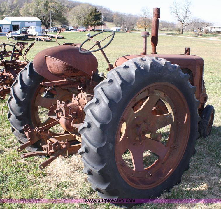 image for item 9687 1947 Case SC tractor