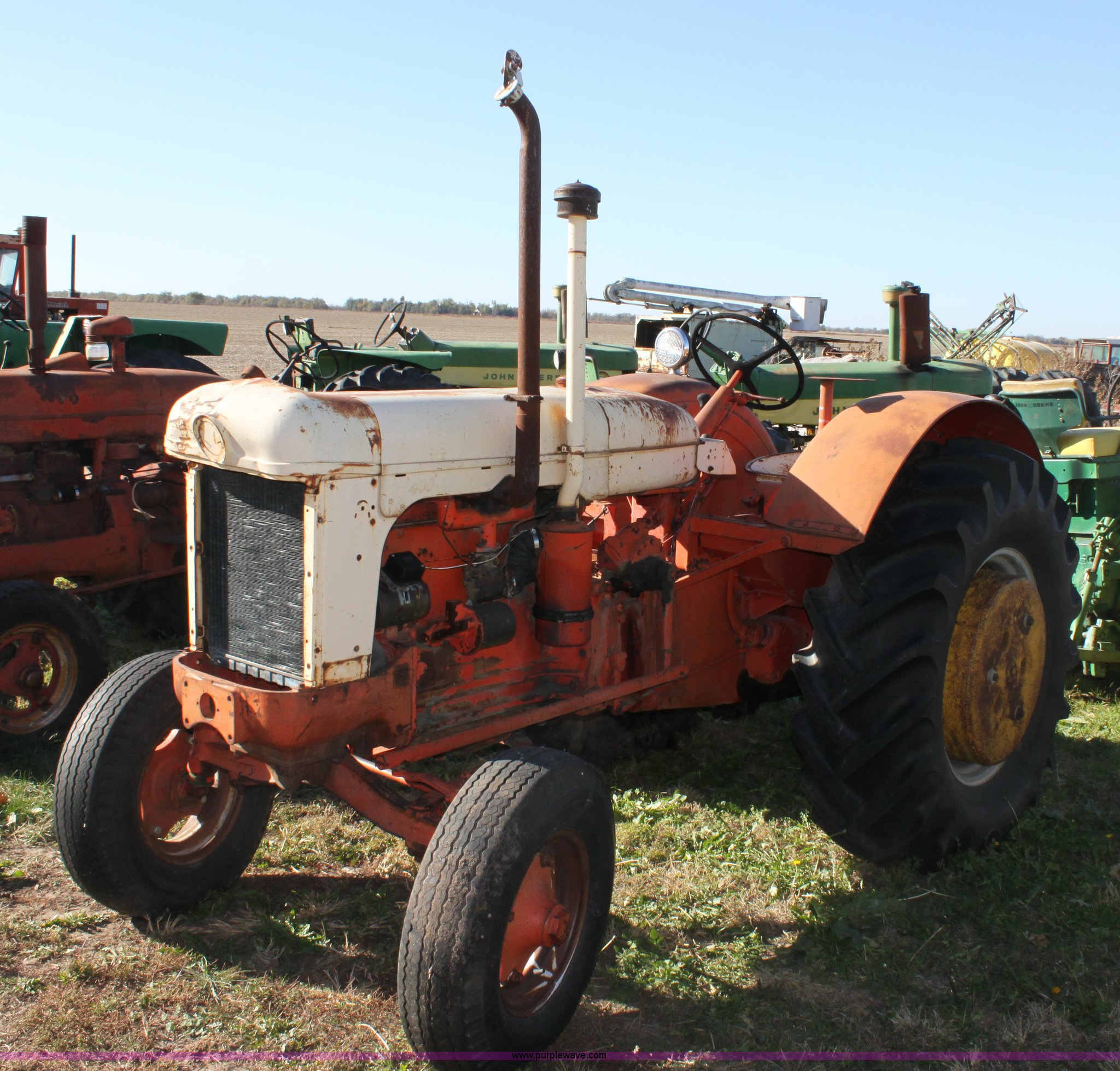 Case 400 Wheatland tractor in Newton, KS Item 6679 sold Purple Wave