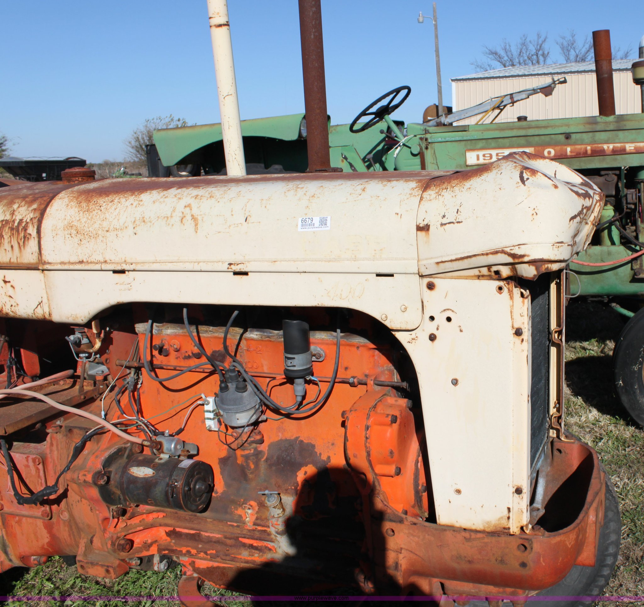 Case 400 Wheatland tractor in Newton, KS Item 6679 sold Purple Wave