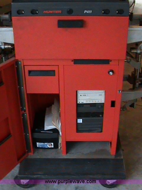 image for item 1603 Hunter P411 alignment machine