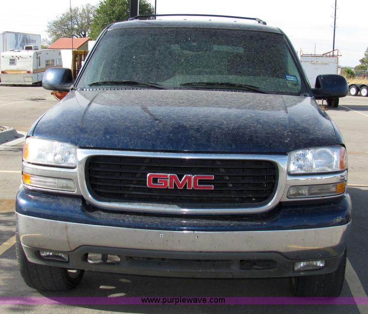 image for item 2237 2001 GMC Yukon