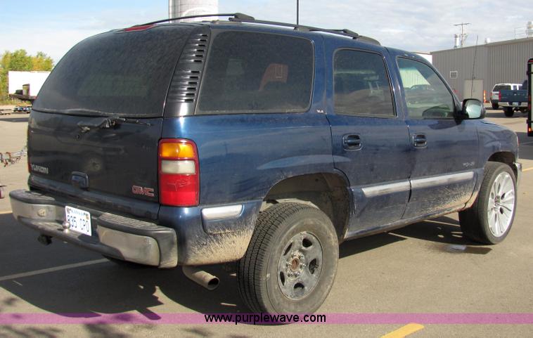 image for item 2237 2001 GMC Yukon