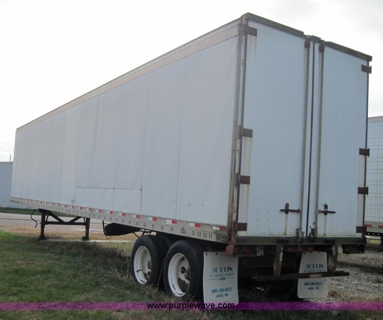 image for item 3158 1984 Fruehauf 48' van trailer