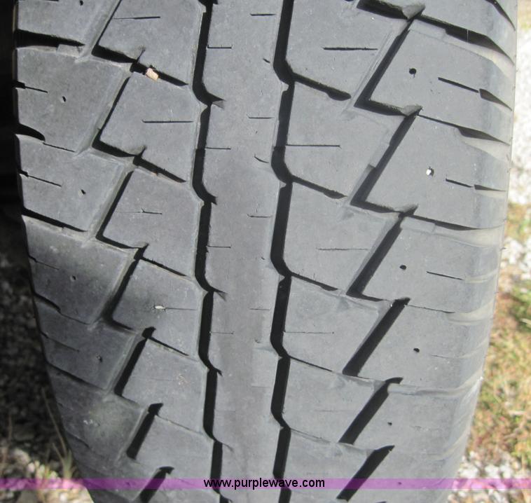 image for item 3159 2001 Dodge Ram Wagon B3500 van