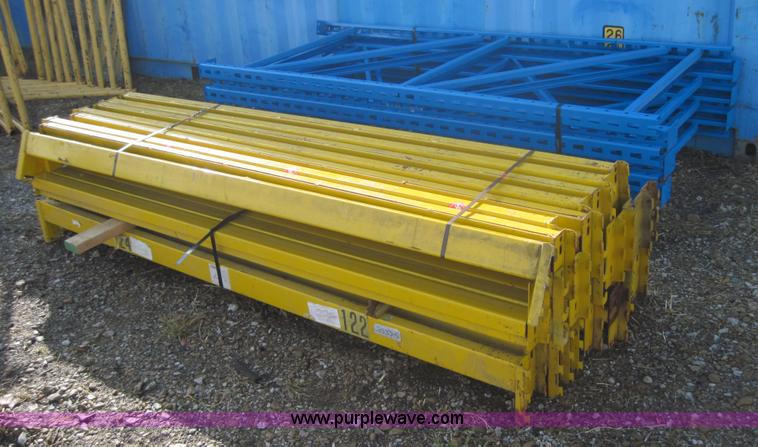 image for item 3161 Pallet racking