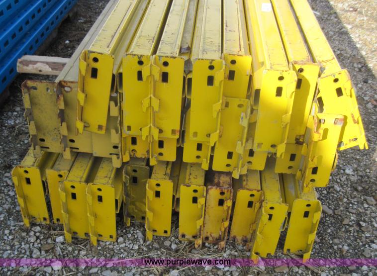 image for item 3161 Pallet racking