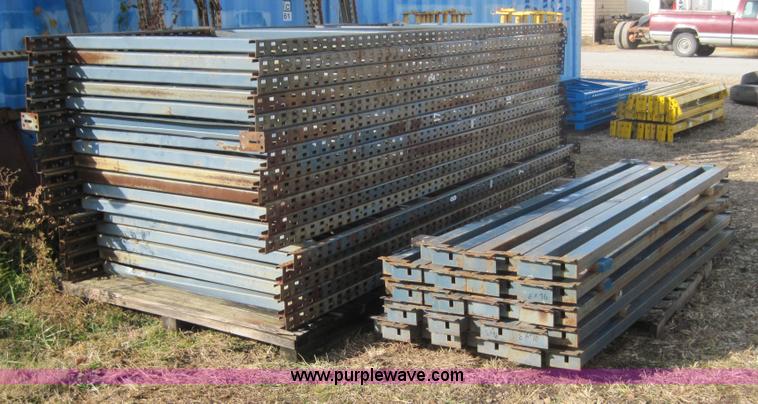 image for item 3162 Pallet racking