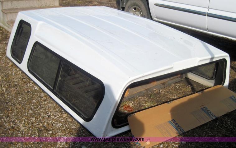 image for item 3165 Pickup topper