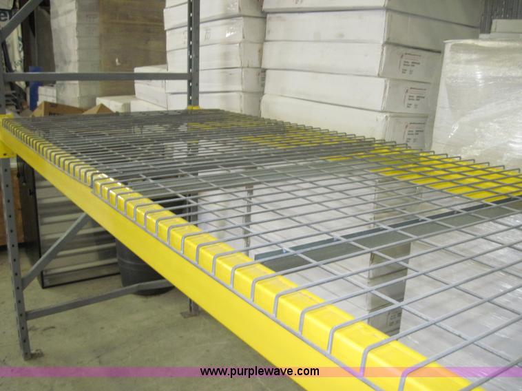 image for item 3169 Pallet racking