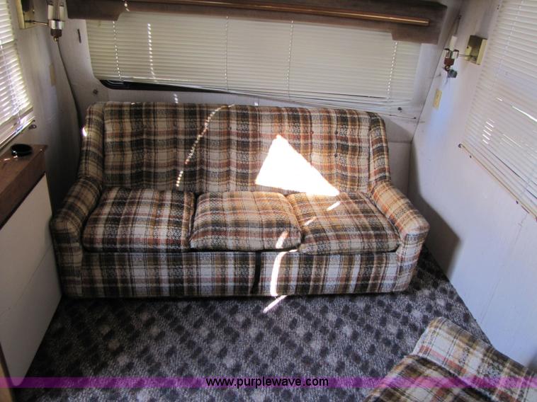 image for item 3547 1987 Coachmen Classic 36' travel camper trailer