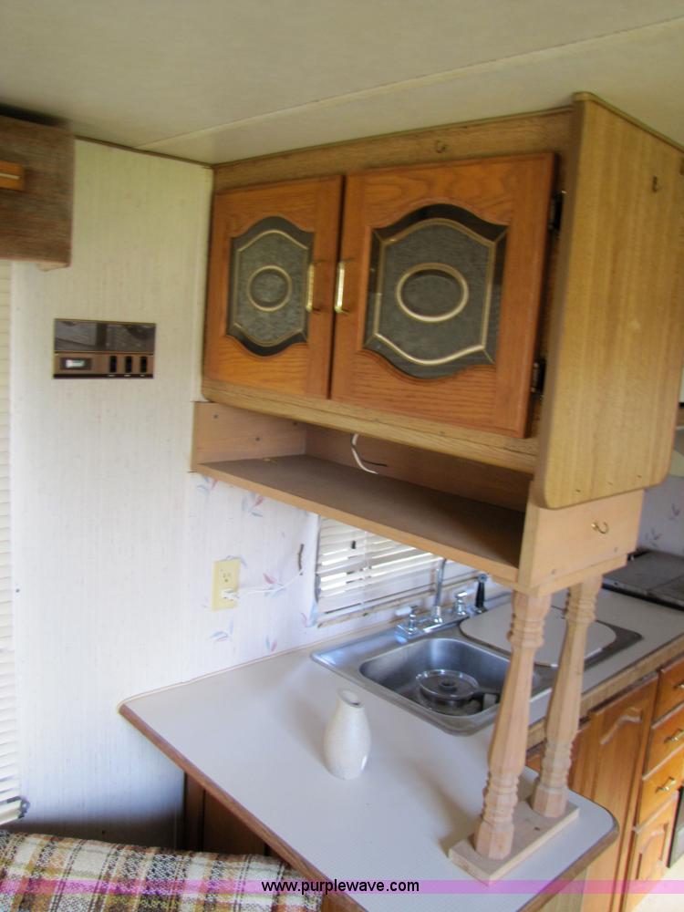 image for item 3547 1987 Coachmen Classic 36' travel camper trailer