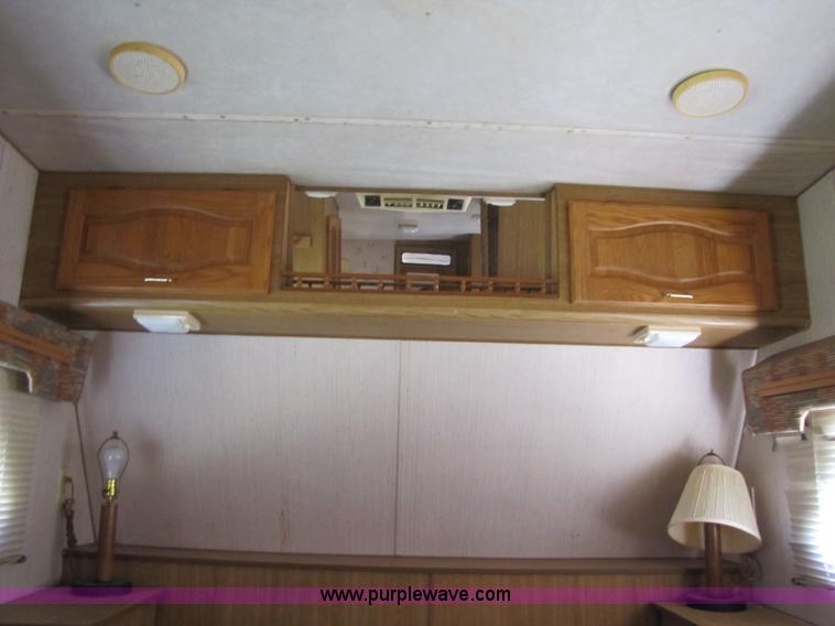 image for item 3547 1987 Coachmen Classic 36' travel camper trailer