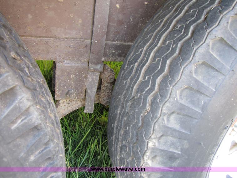 image for item 3547 1987 Coachmen Classic 36' travel camper trailer