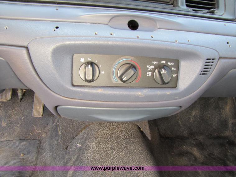 image for item 3548 1999 Ford Crown Victoria Police Interceptor