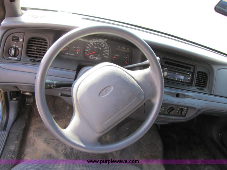 image for item 3548 1999 Ford Crown Victoria Police Interceptor