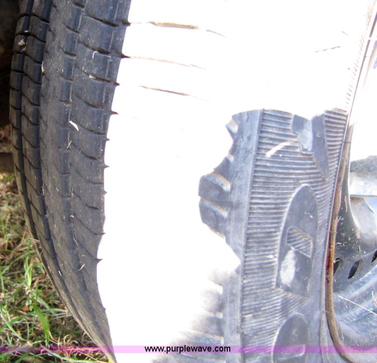 image for item 3548 1999 Ford Crown Victoria Police Interceptor