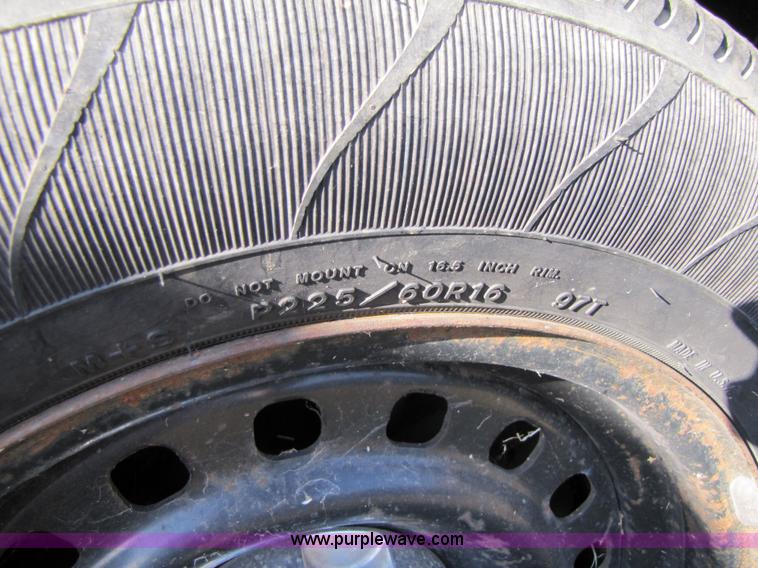 image for item 3548 1999 Ford Crown Victoria Police Interceptor