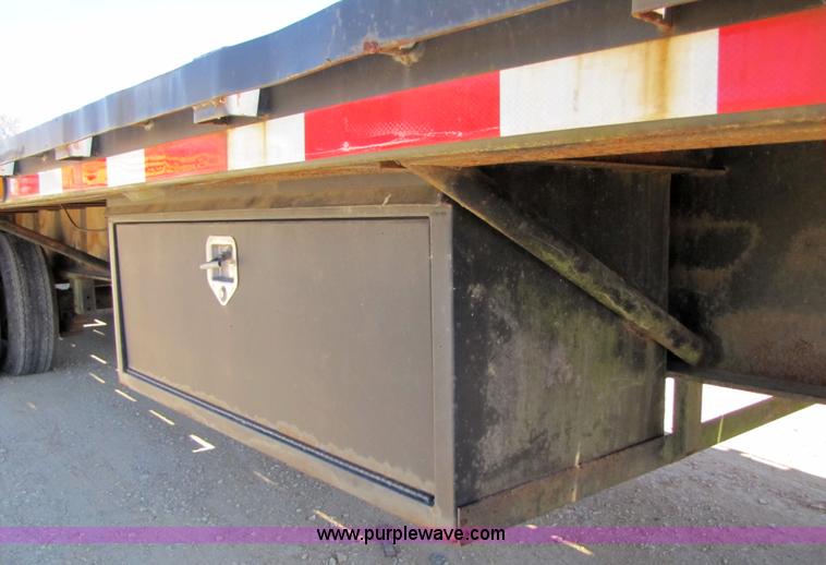 image for item 3557 1998 Kalyn KP-26 48' trailer