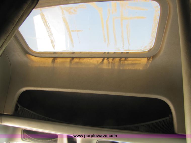 image for item 3559 1999 Freightliner C-112 semi truck