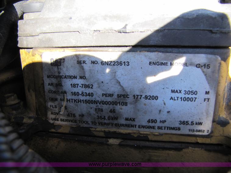 image for item 3560 2000 Peterbilt 379 semi truck