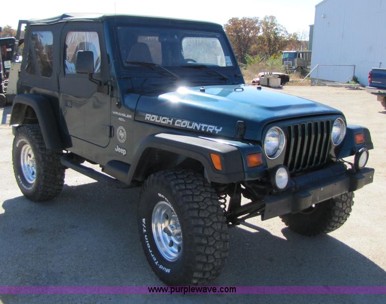image for item 3561 1998 Jeep Wrangler